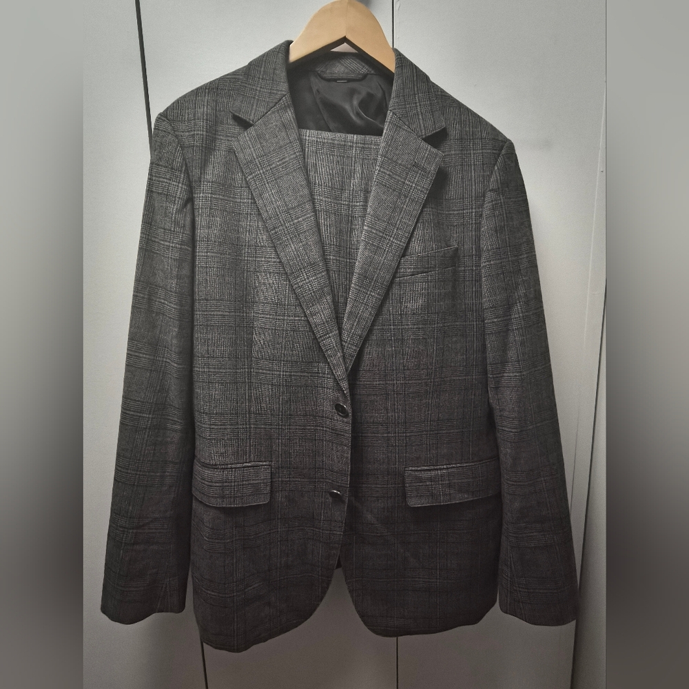 Bonobos Charcoal Plaid Suit